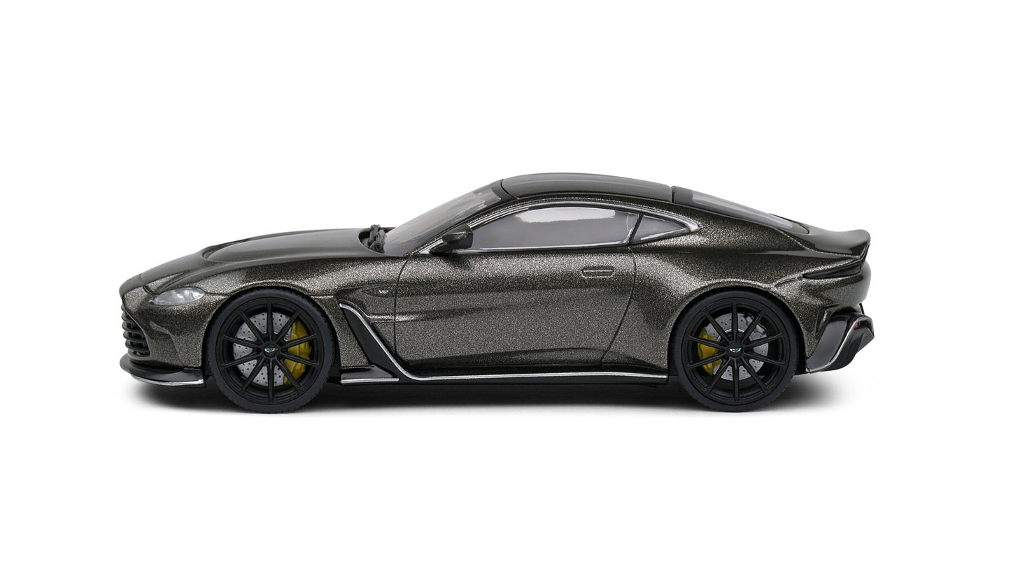 Aston Martin Vantage V12 Cumberland Grey 2023 - Solido - 1/43