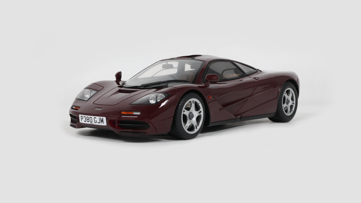 PRECOMMANDE - MCLAREN F1 RED 1992 - GT Spirit - 1/18