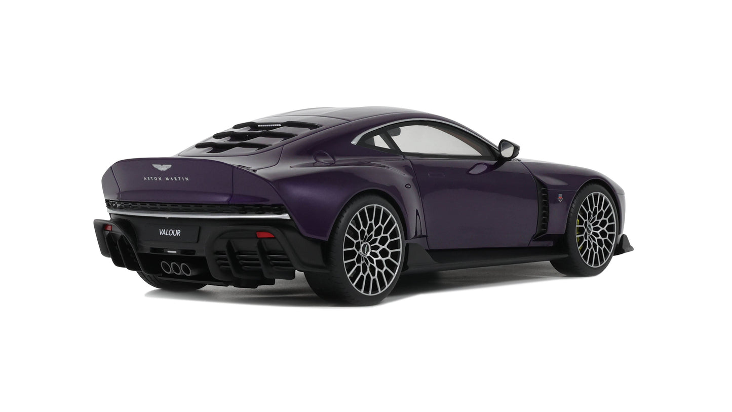 PRECOMMANDE - ASTON MARTIN VALOUR PURPLE 2023 - GT Spirit - 1/18