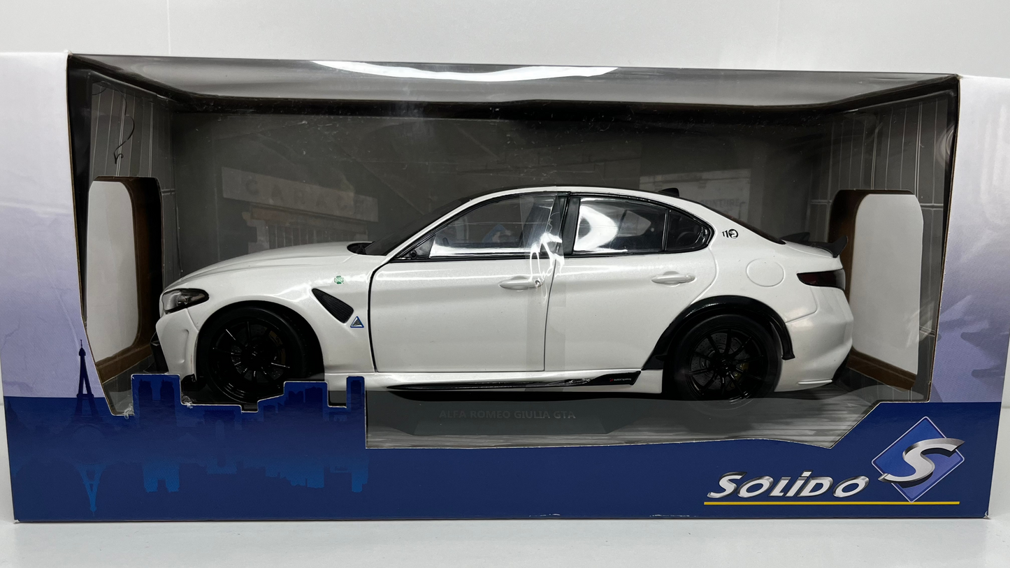 Alfa Romeo Giulia GTA Blanco Trofeo 2022 - Solido - 1/18