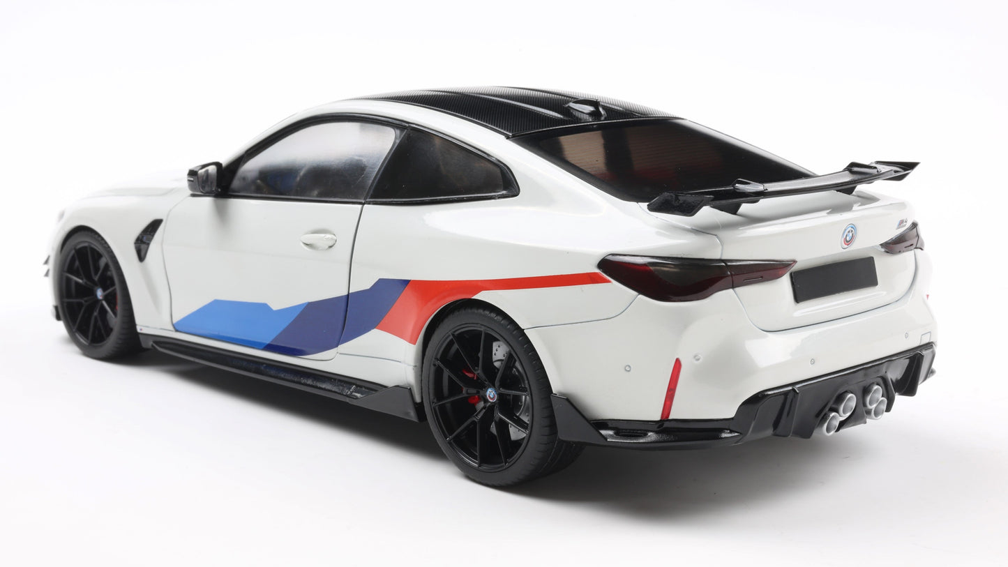 PRECOMMANDE - BMW M4 PERFORMANCE PARTS WHITE & M DECO 2025 - Solido - 1/18