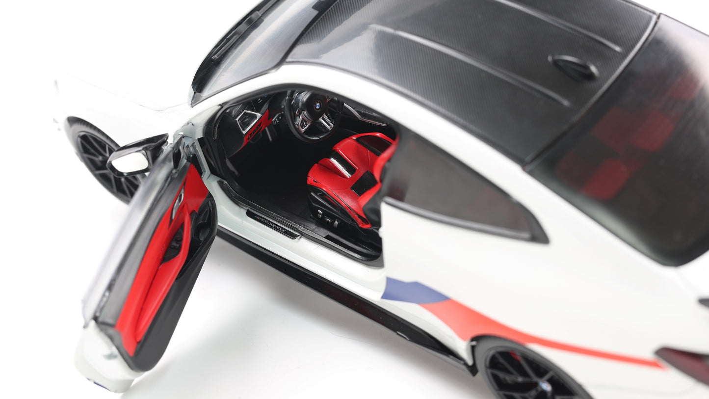 PRECOMMANDE - BMW M4 PERFORMANCE PARTS WHITE & M DECO 2025 - Solido - 1/18