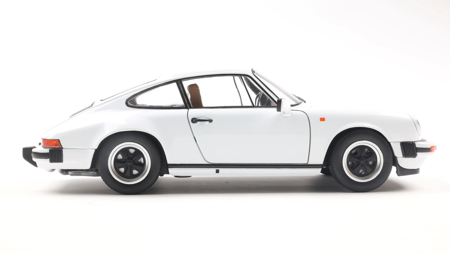 PORSCHE 911 (930) 3.0 SC WHITE 1974 - Solido - 1/18