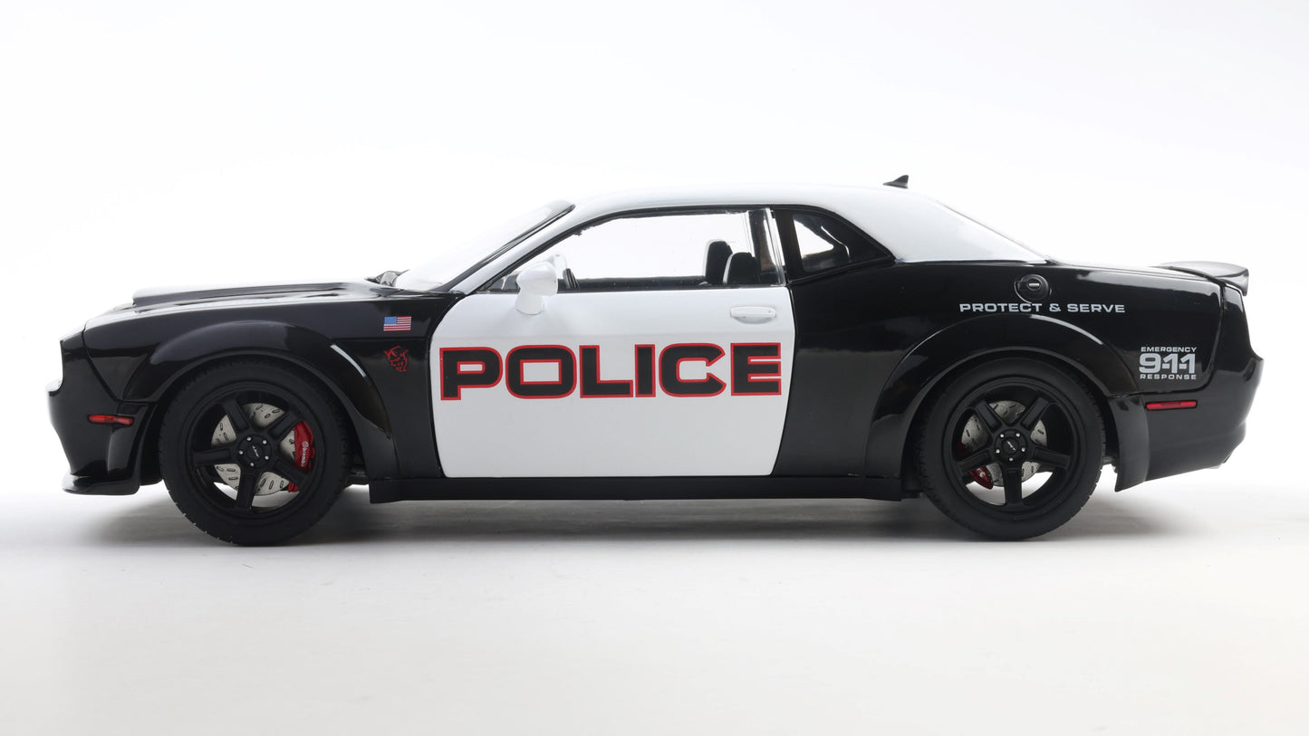 Précommande - DODGE CHALLENGER R/T SCAT PACK WIDEBODY HIGHWAY POLICE 2023 - Solido - 1/18