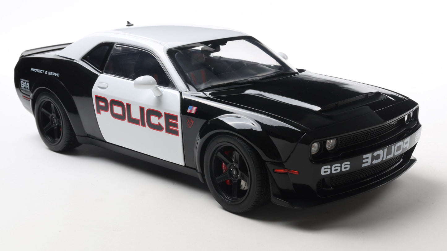 Précommande - DODGE CHALLENGER R/T SCAT PACK WIDEBODY HIGHWAY POLICE 2023 - Solido - 1/18
