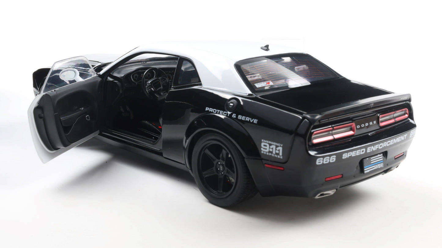 Précommande - DODGE CHALLENGER R/T SCAT PACK WIDEBODY HIGHWAY POLICE 2023 - Solido - 1/18