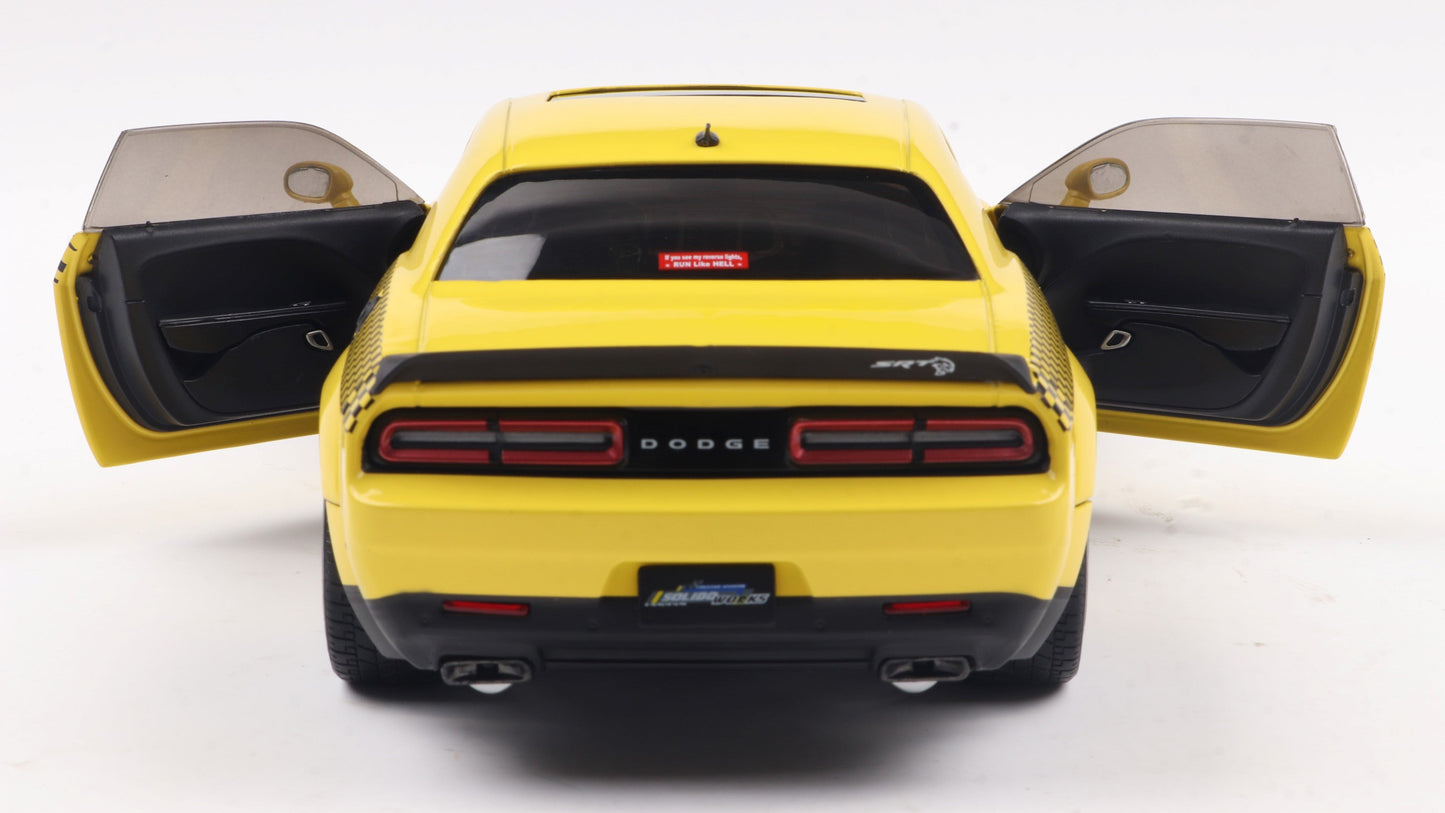 PRECOMMANDE - DODGE CHALLENGER SRT HELLCAT REDEYE WIDEBODY NYC HELLCAB 2023 - Solido - 1/18