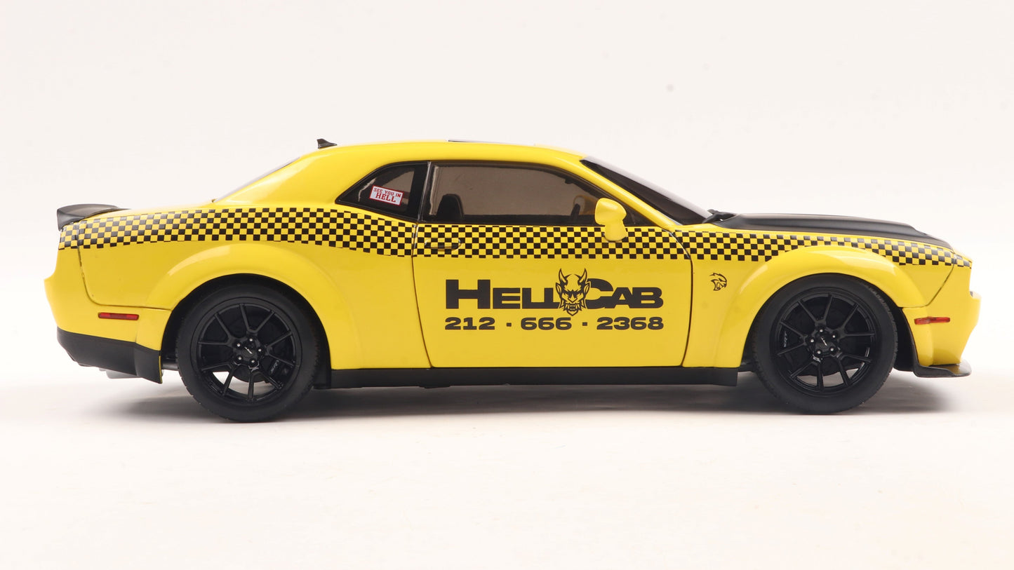 PRECOMMANDE - DODGE CHALLENGER SRT HELLCAT REDEYE WIDEBODY NYC HELLCAB 2023 - Solido - 1/18