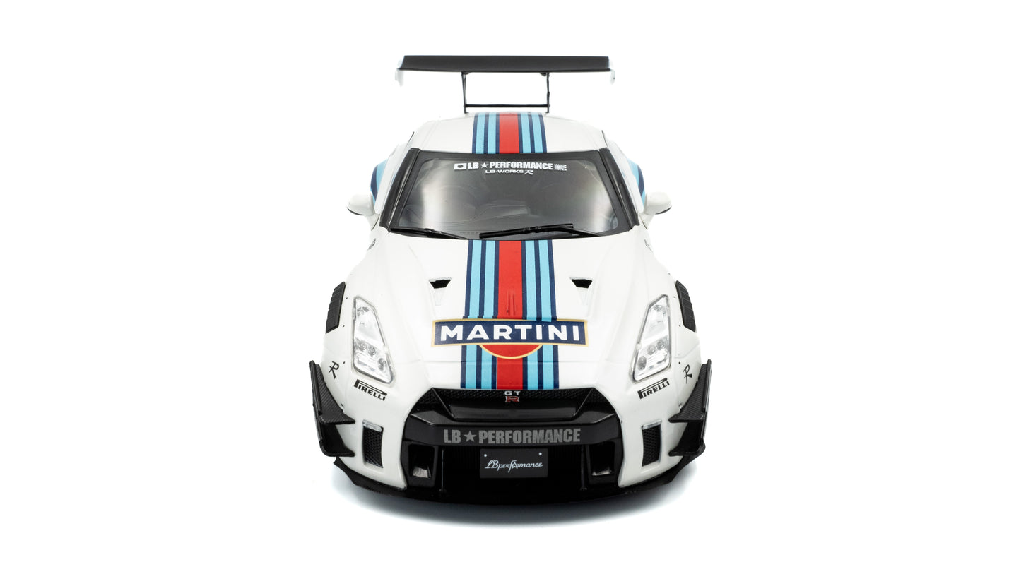 PRECOMMANDE - NISSAN GT-R (R35) W/ LIBERTY WALK BODY KIT 2.0 M 2024 - Solido - 1/18