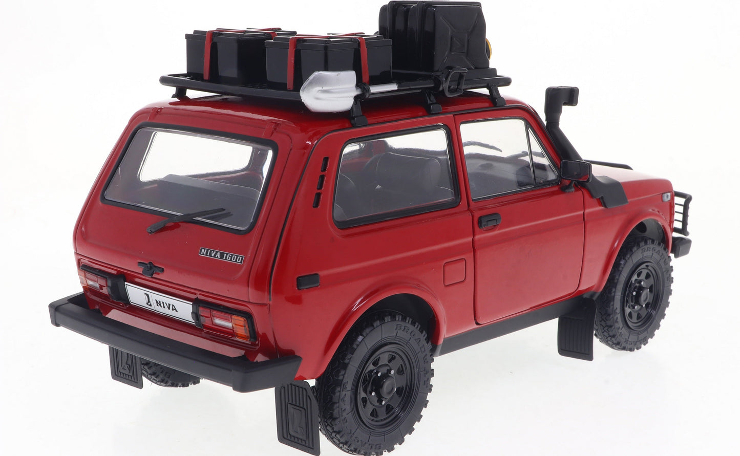 PRECOMMANDE - LADA NIVA RED 1980 - Solido - 1/18