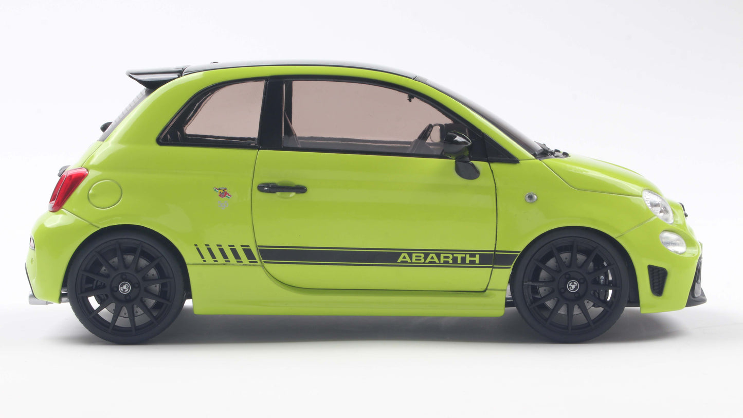 PRECOMMANDE - FIAT F595 ABARTH VERDE ADRENALINA 2023 - Solido - 1/18