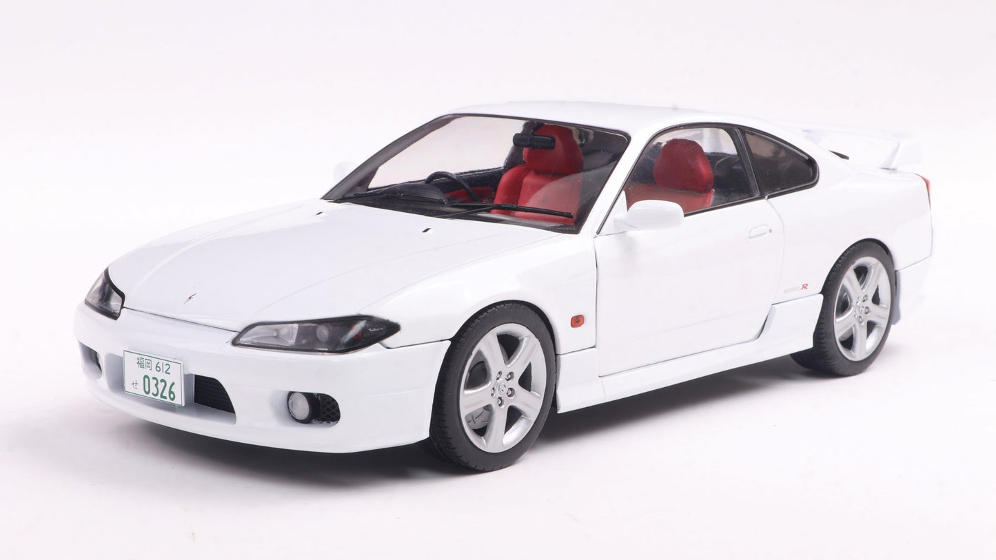 Nissan Silvia S15 Spec-R Aero Aspen White 1999 - Solido - 1/18
