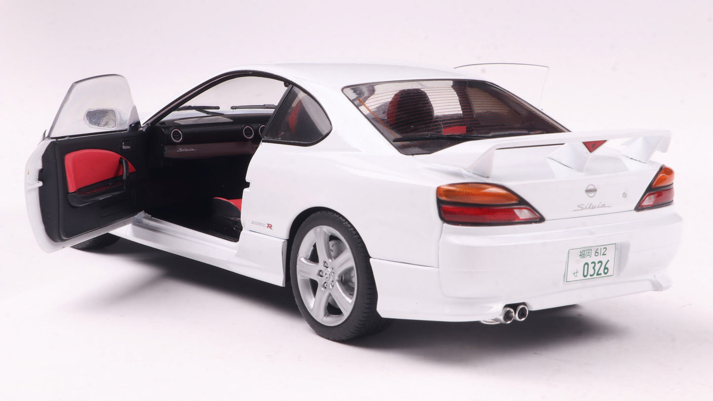 Nissan Silvia S15 Spec-R Aero Aspen White 1999 - Solido - 1/18