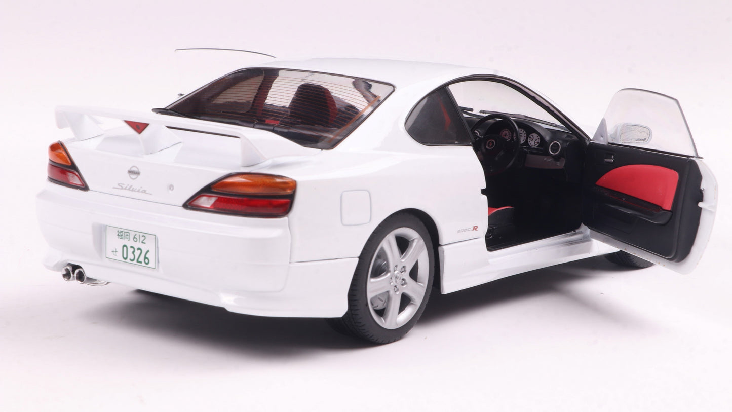 Nissan Silvia S15 Spec-R Aero Aspen White 1999 - Solido - 1/18