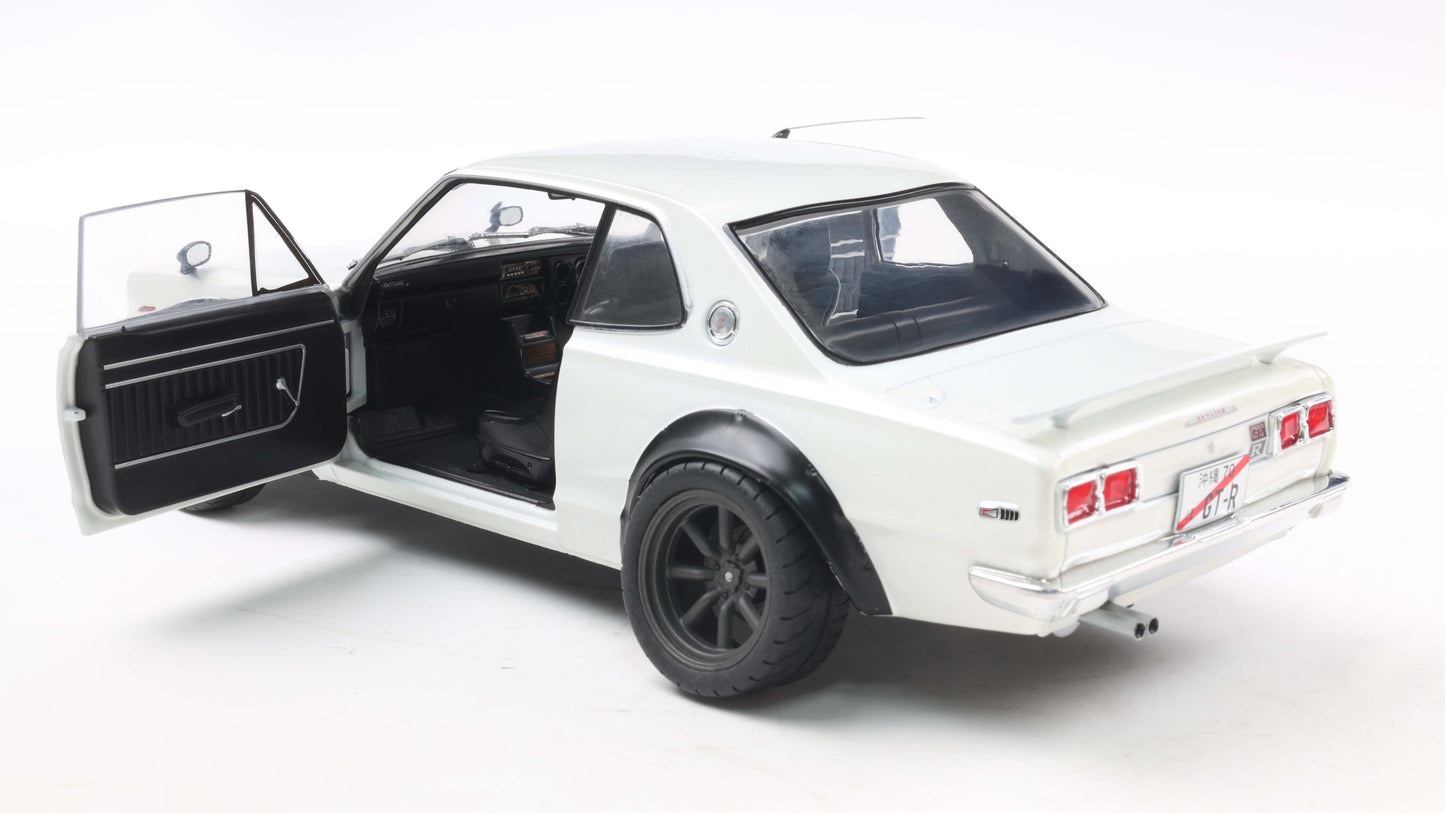 NISSAN SKYLINE (C10) HAKOSUKA SOLIDO WORKS PEARL WHITE 1970 - Solido - 1/18