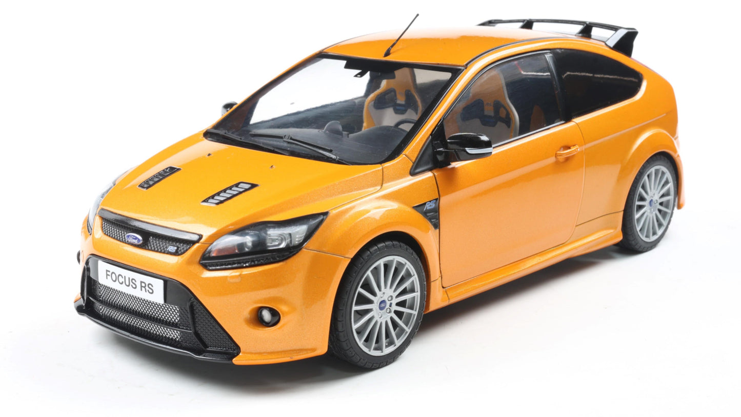 PRECOMMANDE - FORD FOCUS RS MK2 PACK RS PLUS ELECTRIC ORANGE 2009 - Solido - 1/18