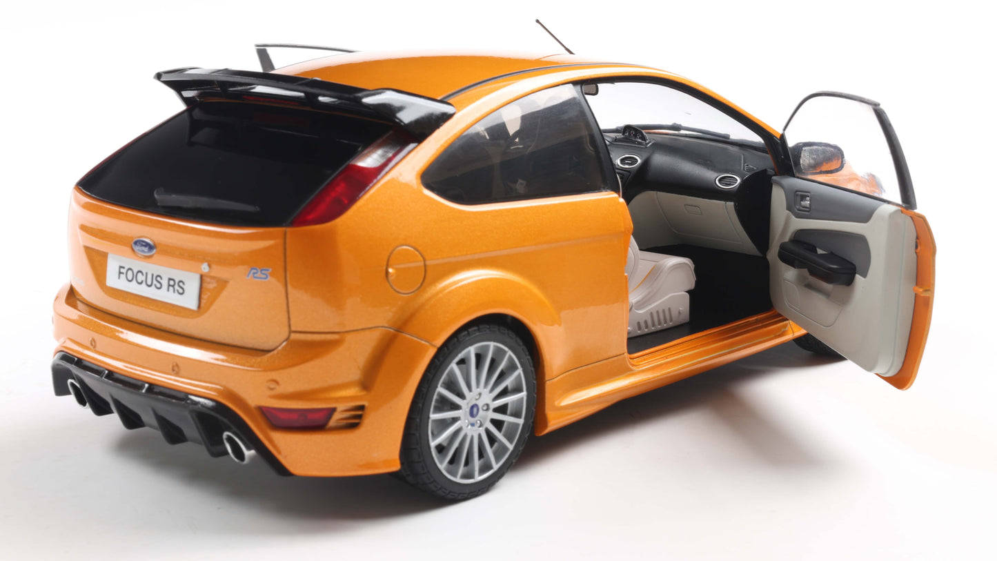 PRECOMMANDE - FORD FOCUS RS MK2 PACK RS PLUS ELECTRIC ORANGE 2009 - Solido - 1/18