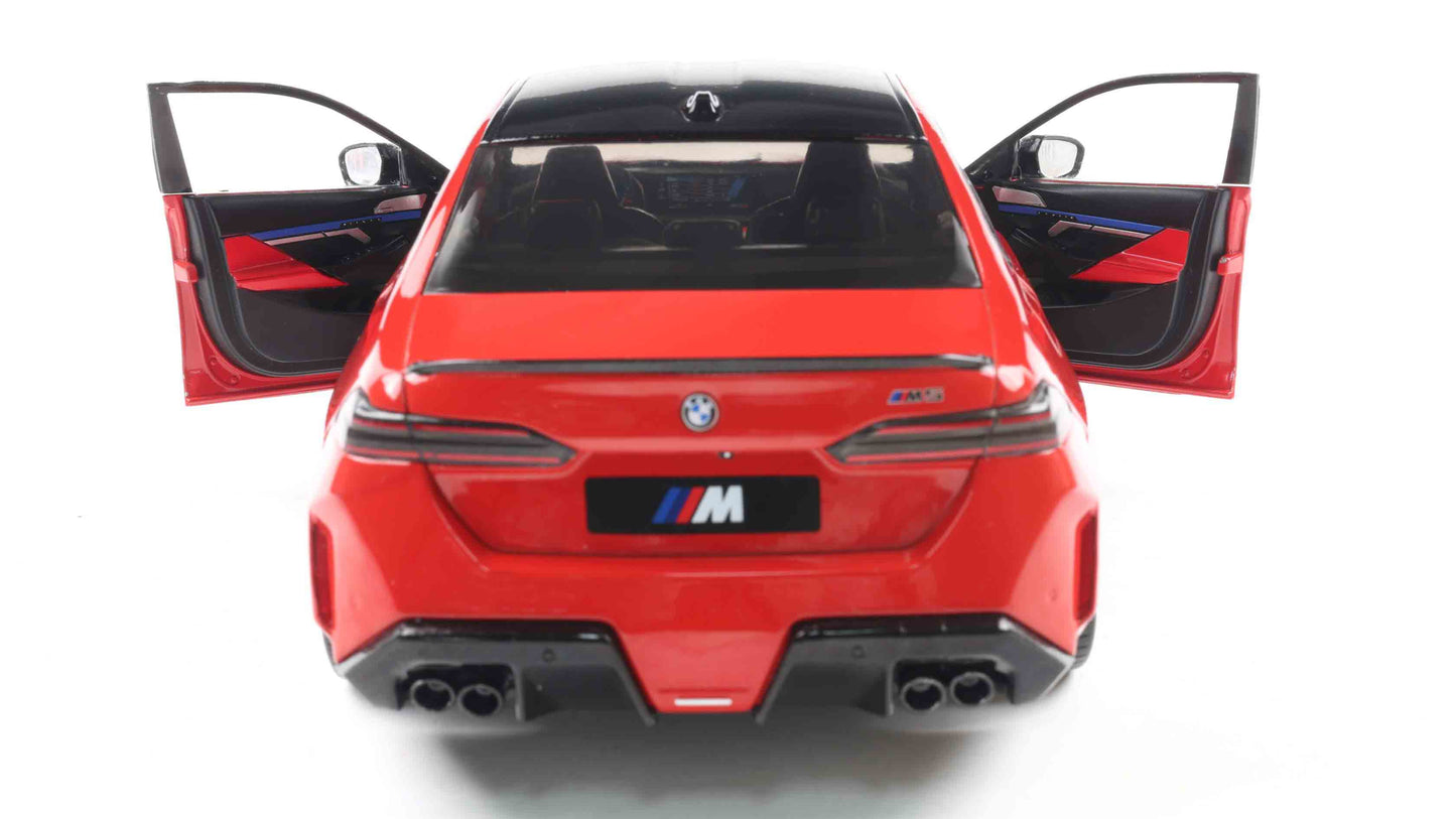 PRECOMMANDE - BMW M5 FIRE RED 2025 - Solido - 1/18