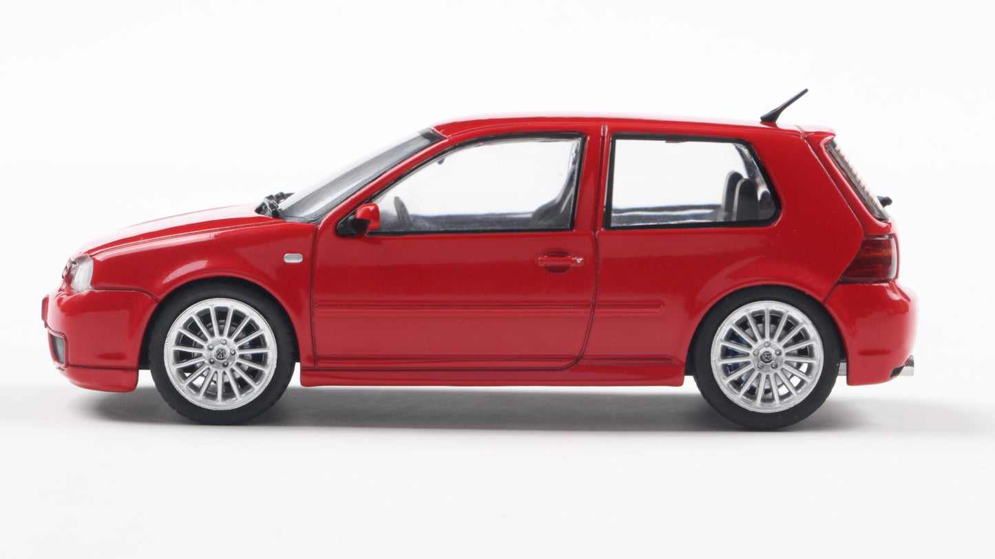 Volkswagen Golf IV R32 Rouge - Solido - 1/43