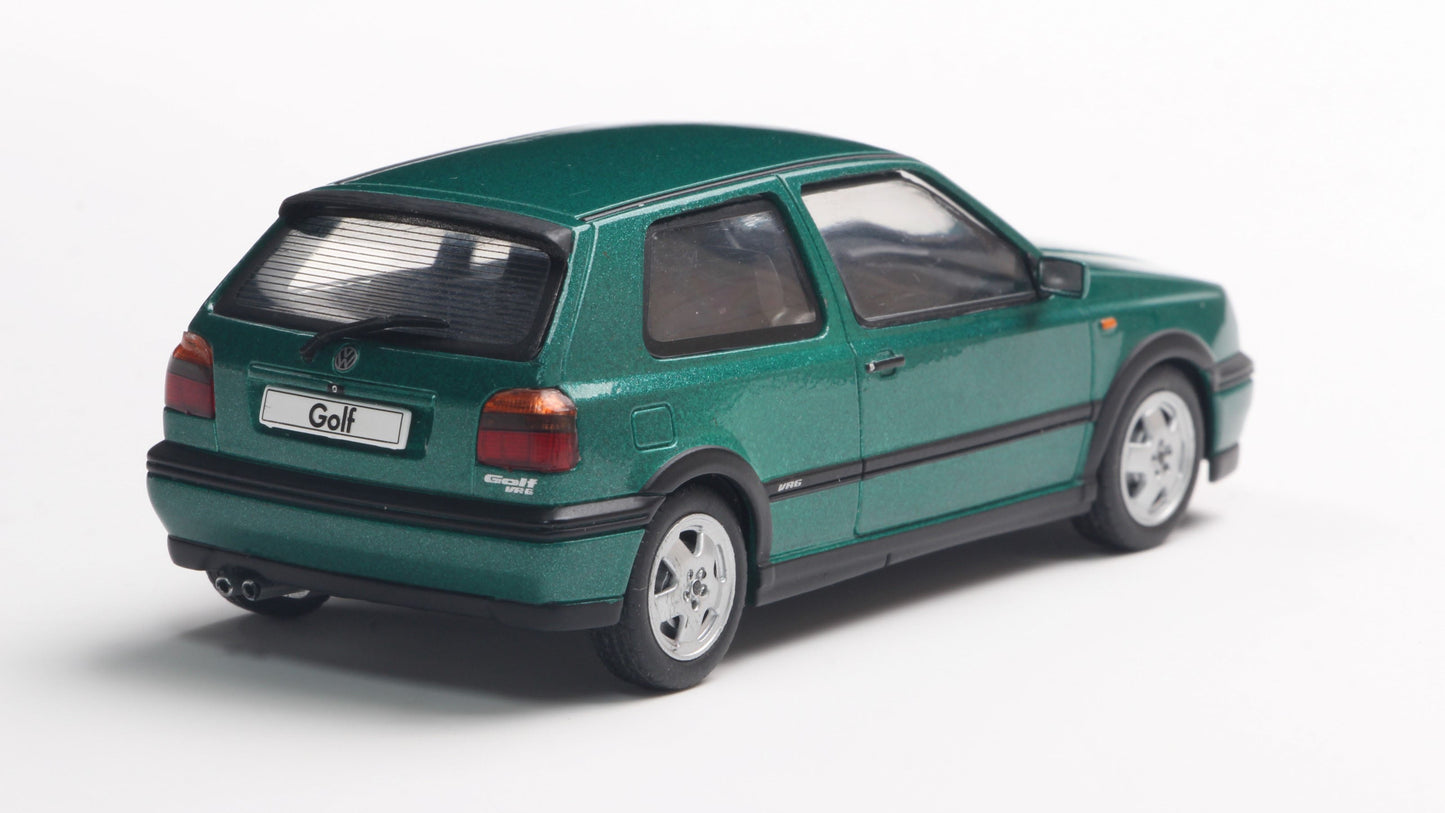 PRECOMMANDE - VOLKSWAGEN GOLF MKIII VR6 DRAGON GREEN PEARL 1994 - Solido - 1/43