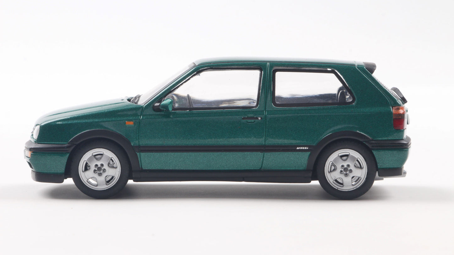 PRECOMMANDE - VOLKSWAGEN GOLF MKIII VR6 DRAGON GREEN PEARL 1994 - Solido - 1/43