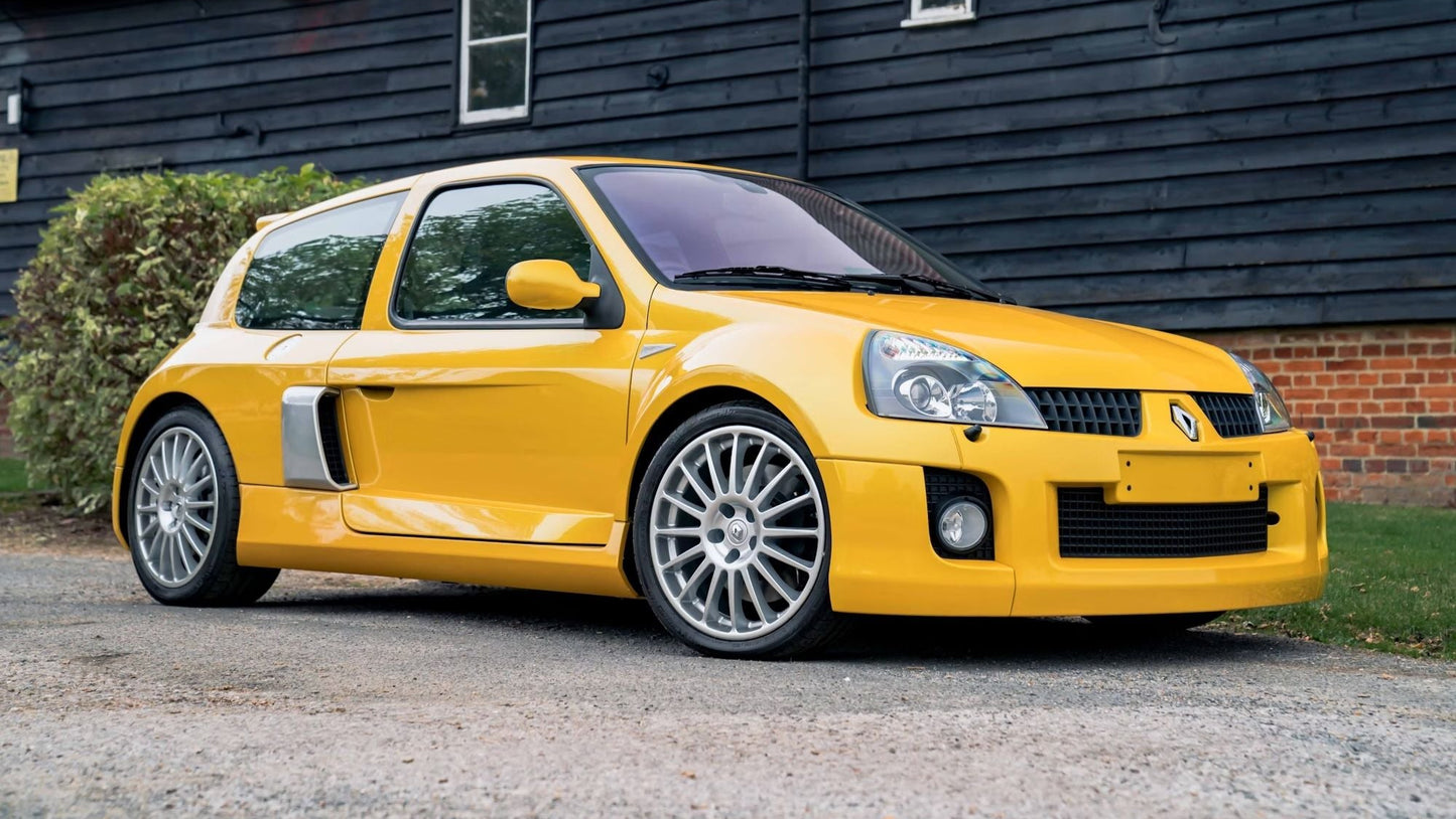 PRECOMMANDE - RENAULT CLIO V6 PH.2 JAUNE SIRIUS 2003 - Solido - 1/43