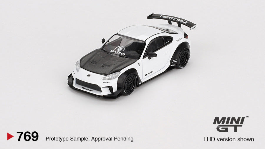 TOYOTA GR86 LB NATION WHITE 2023 - Mini GT - 1/64