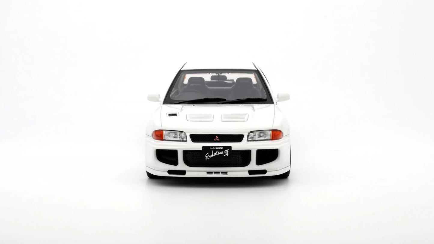 Mitsubishi Lancer Evo III Scotia White W83 1995 - Ottomobile - 1/18