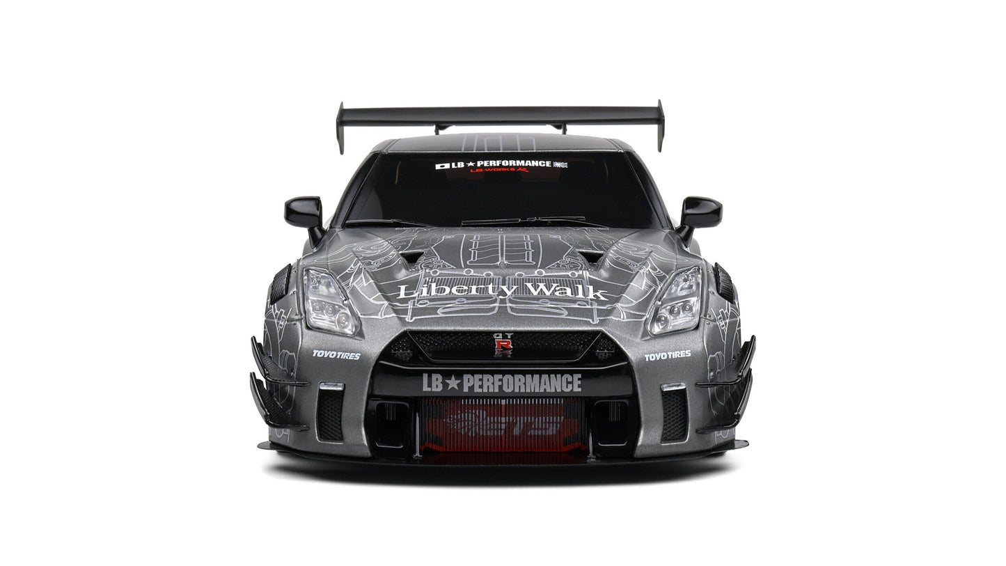 Nissan GT-R (R35) W/ Liberty Walk Body Kit 2.0 2020 - Solido - 1/18