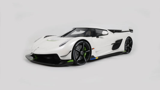 PRECOMMANDE - KOENIGSEGG JESKO WHITE 2019 - GT Spirit - 1/8