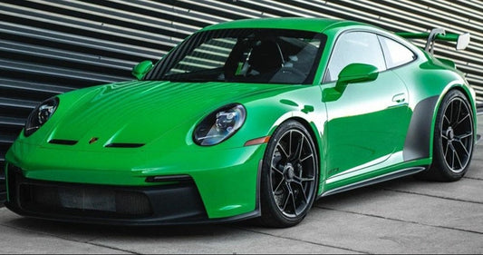 PRECOMMANDE - PORSCHE 911 [992] GT3 Python GREEN 2022 - GTSpirit - 1/8
