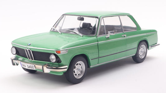 PRECOMMANDE - BMW 1602 TAIGA 1971 - Solido - 1/18