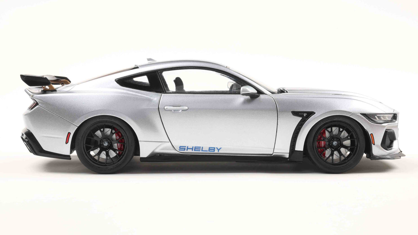 PRECOMMANDE - SHELBY MUSTANG SUPER SNAKE GREY 2025 - Solido - 1/18