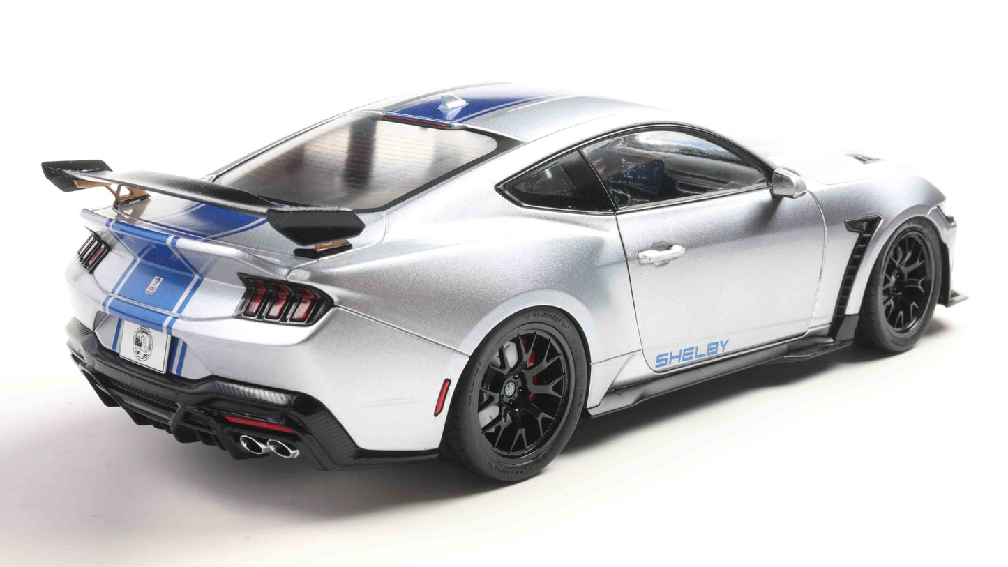 PRECOMMANDE - SHELBY MUSTANG SUPER SNAKE GREY 2025 - Solido - 1/18