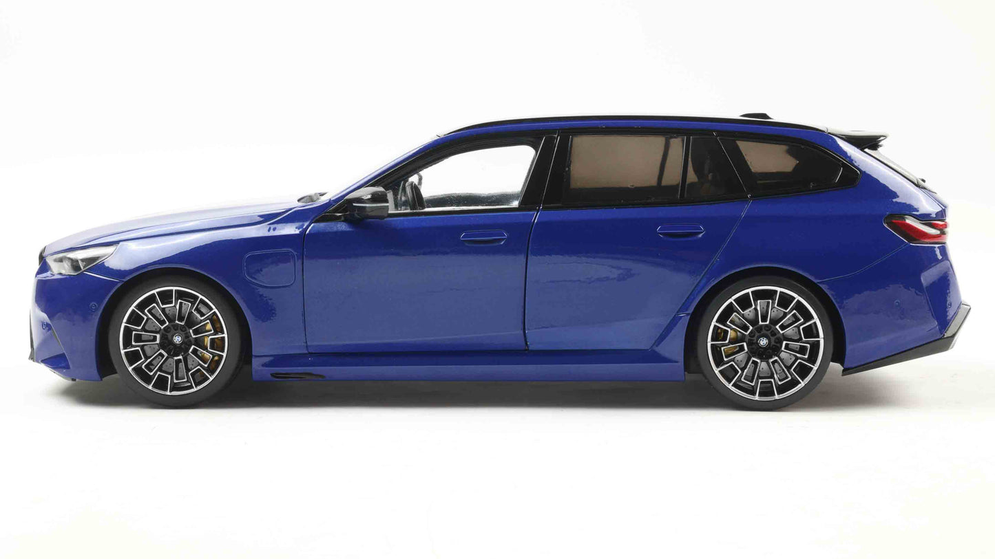 PRECOMMANDE - BMW M5 TOURING MARINA BAY BLUE METALLIC 2024 - Solido - 1/18