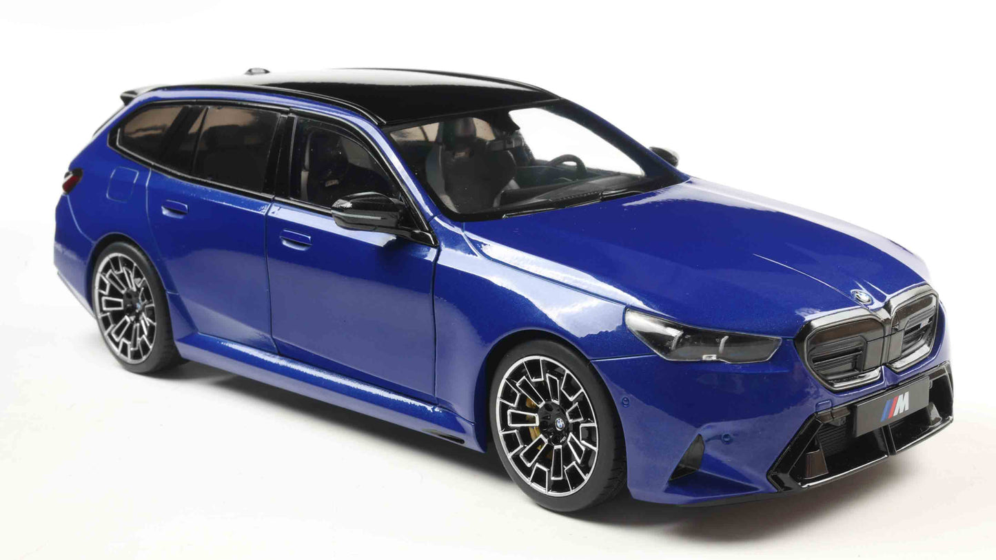 PRECOMMANDE - BMW M5 TOURING MARINA BAY BLUE METALLIC 2024 - Solido - 1/18