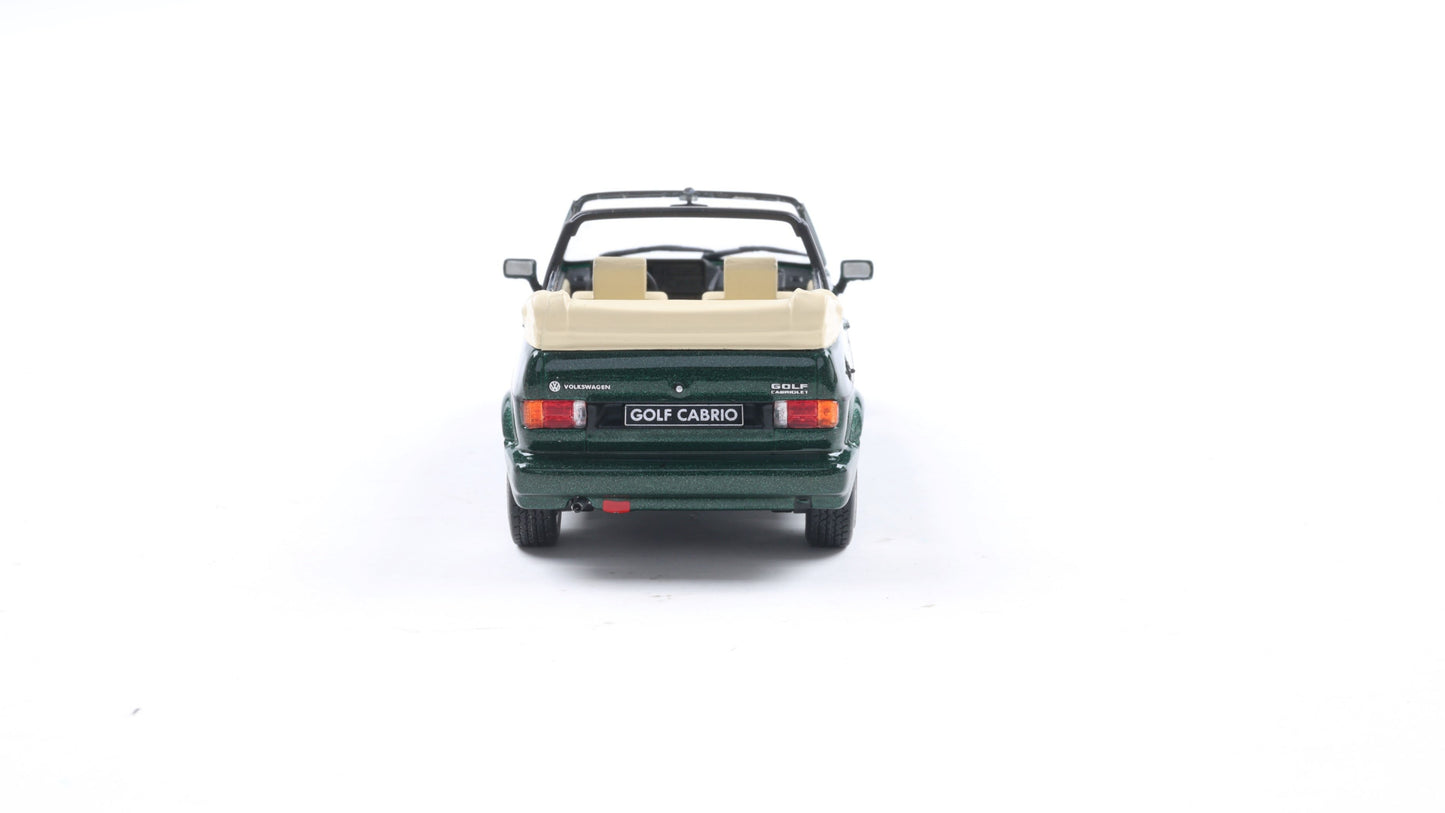 PRECOMMANDE - VOLKSWAGEN GOLF CABRIO CLASSIC LINE CLASSIC GREEN 1992 - Solido - 1/43