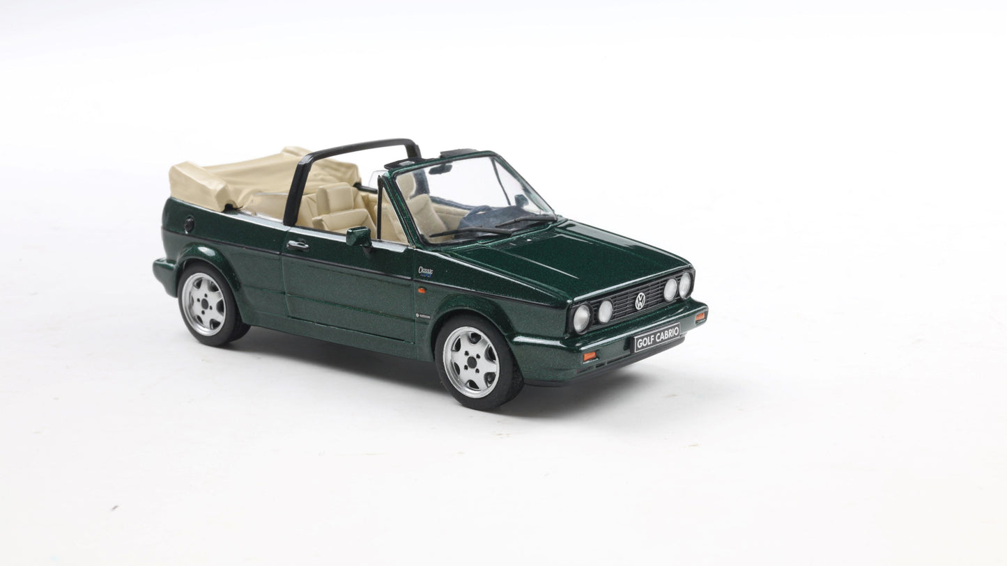 PRECOMMANDE - VOLKSWAGEN GOLF CABRIO CLASSIC LINE CLASSIC GREEN 1992 - Solido - 1/43