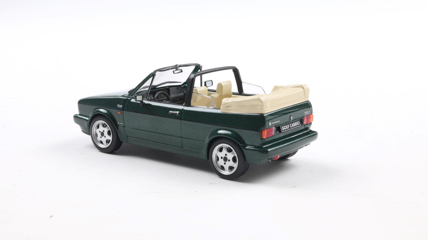 PRECOMMANDE - VOLKSWAGEN GOLF CABRIO CLASSIC LINE CLASSIC GREEN 1992 - Solido - 1/43