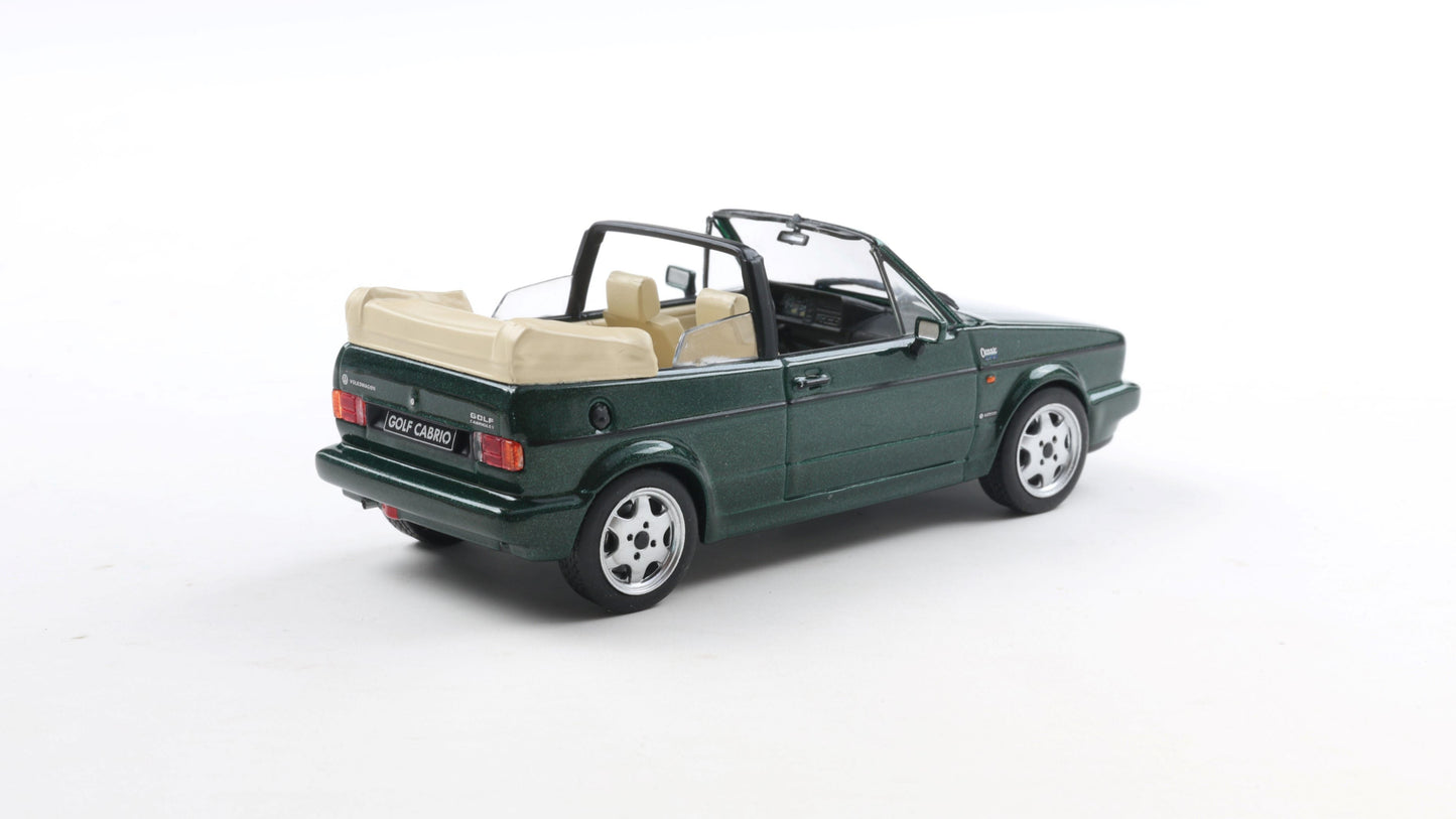 PRECOMMANDE - VOLKSWAGEN GOLF CABRIO CLASSIC LINE CLASSIC GREEN 1992 - Solido - 1/43