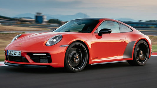 PRECOMMANDE - PORSCHE 911 (992) CARRERA 4 GTS LAVA ORANGE 2023 - Solido - 1/43